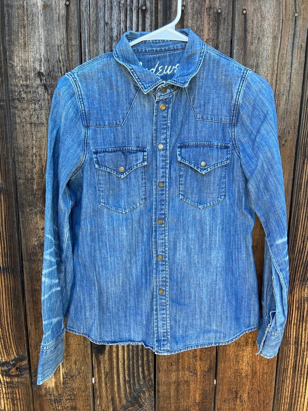 Madewell Denim snap button down shirt Size Small